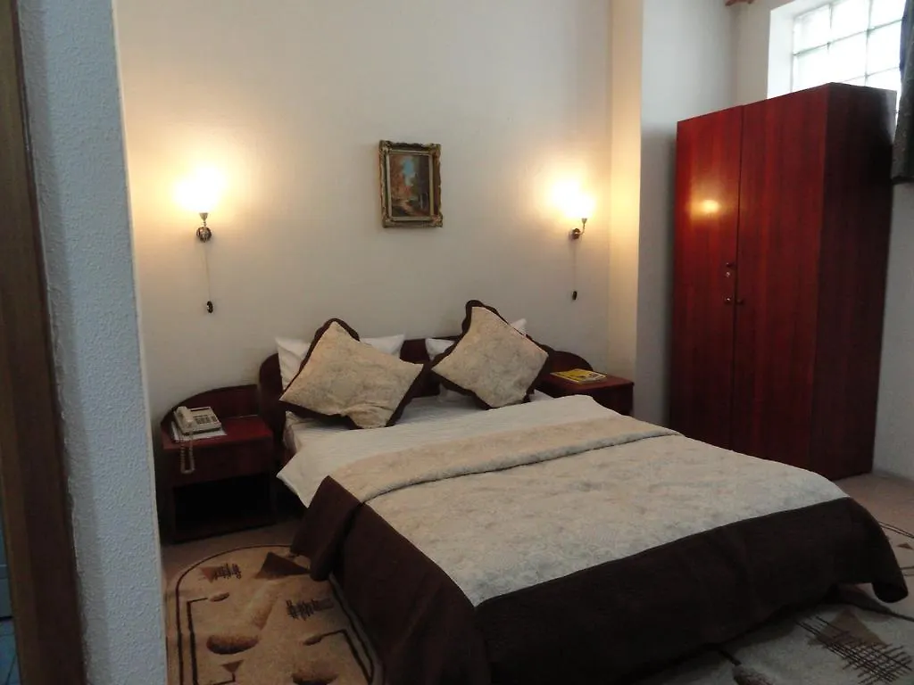 Hostel Miorita بوخارست