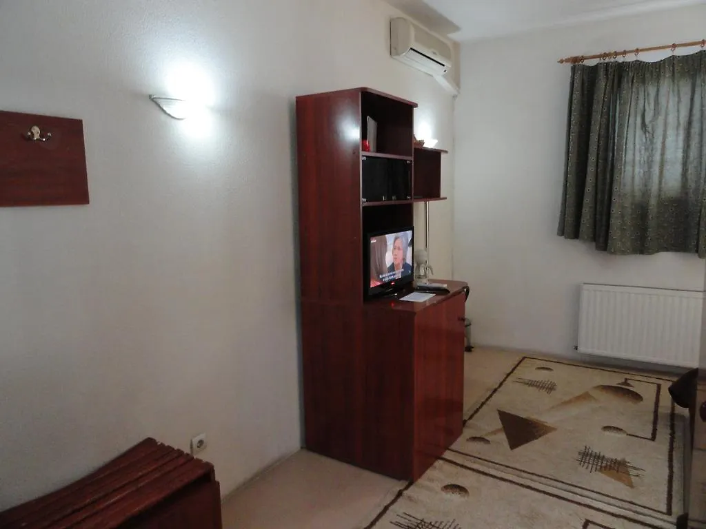 Hostel Miorita بوخارست
